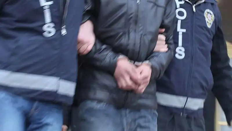8 İlde Dev Dolandırıcılık Operasyonu: 34 Kişi Gözaltında