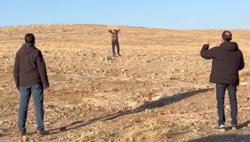Jandarma ve MİT'ten Şaşırtan Operasyon: Terör Örgütünün Sabotajcısı Teslim Oldu