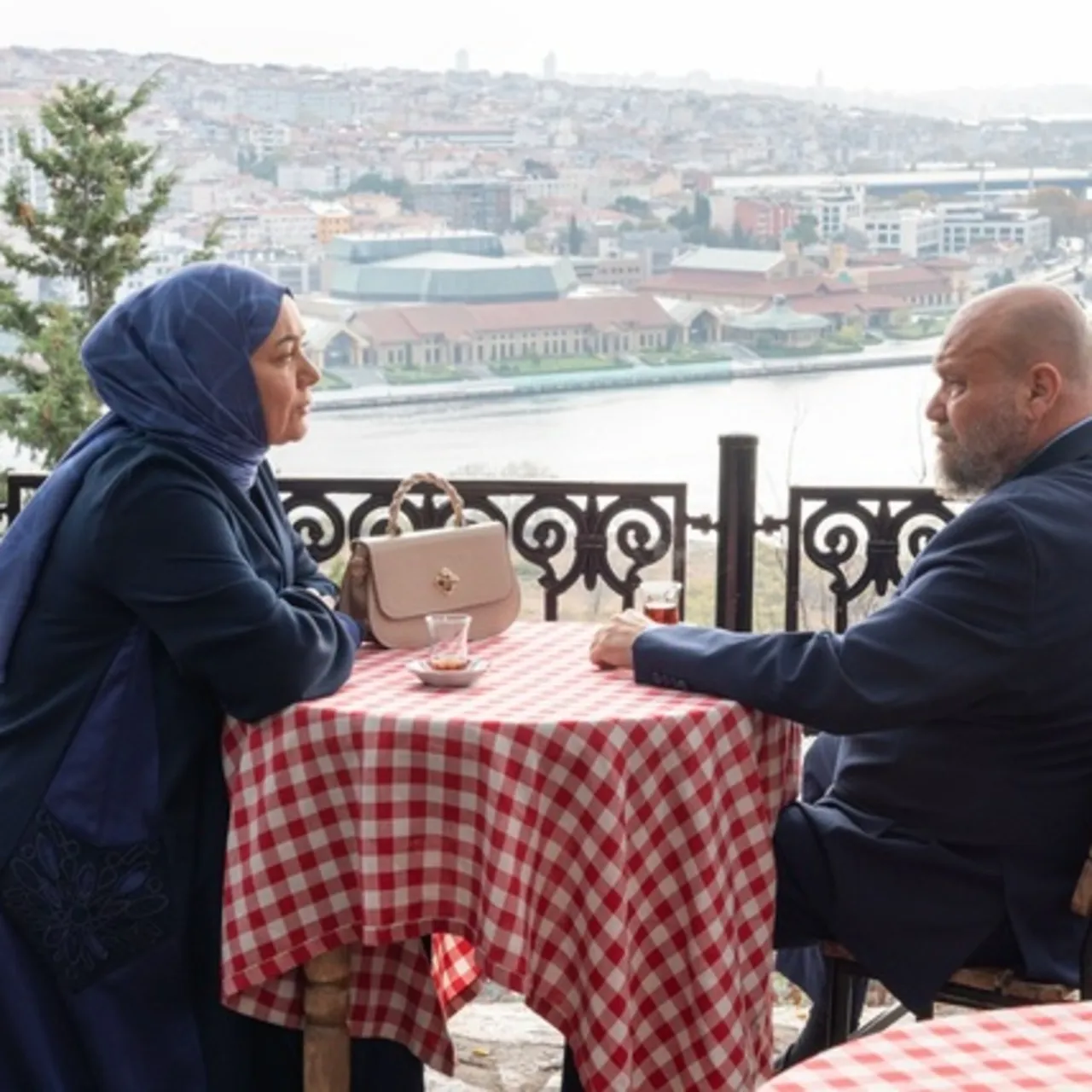 Kızılcık Şerbeti 76. Bölüm: Aile İlişkilerinde Yeni Dönem
