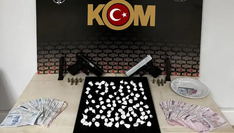 Çeşme'de Silahlı Saldırı Şok Etkisi Yarattı: 3 Kişi Gözaltında