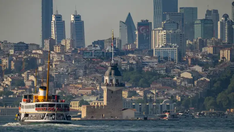İstanbul'a Hafta Sonu Yaz Geldi: Sıcak Hava Keyfi Başlıyor!