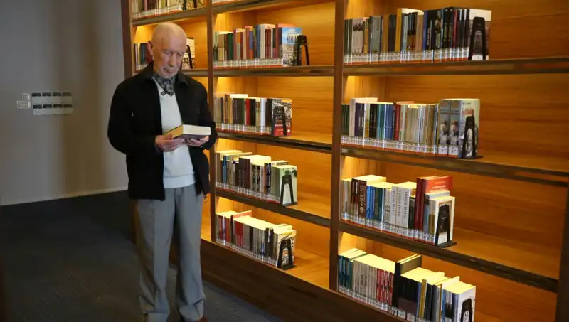 71 Yıldır Süregelen Bir Aşk: Kitaplarla Dolu Bir Hayat