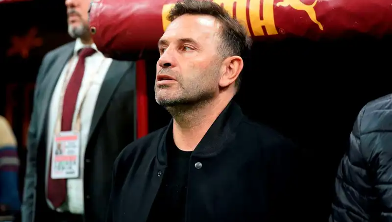 Galatasaray'da Okan Buruk, Takımda Sadece Bir Değişiklikle Sezonu Açtı
