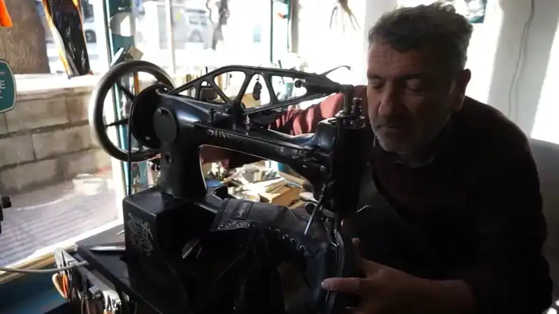 Tüketim Kültürüne Direnen Usta: Mesleğini Babasından Öğrendi