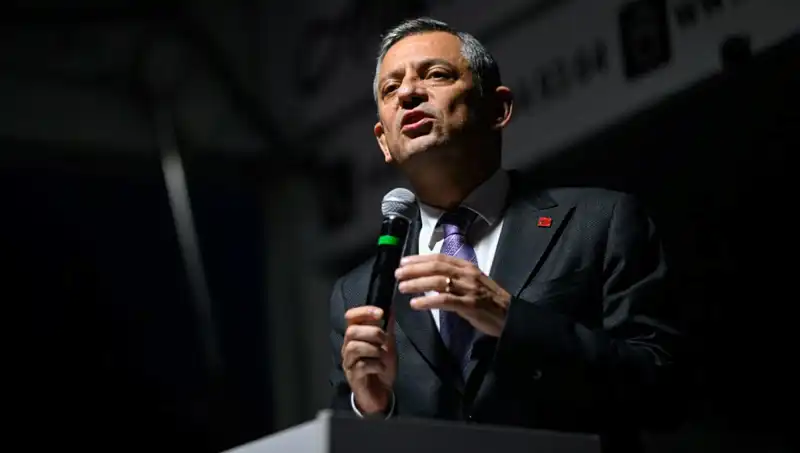 Özgür Özel, Emekli İkramiyesi Üzerinden Hükümete Sert Çıktı!