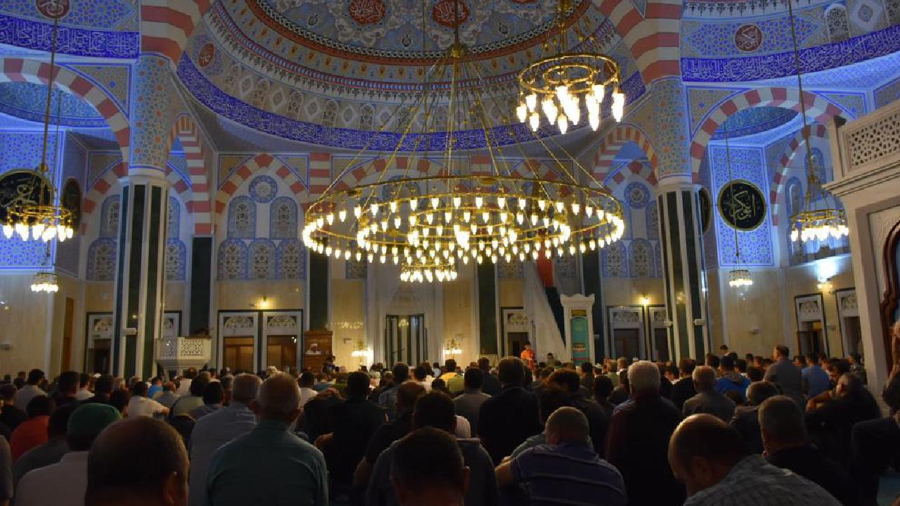 Regaib Kandili İçin Kutsal Gün Geldi