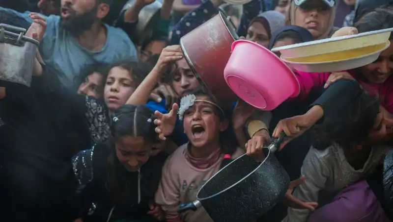 Gazze'deki Açlık Krizi Derinleşiyor: Un Stokları Tükenmek Üzere!