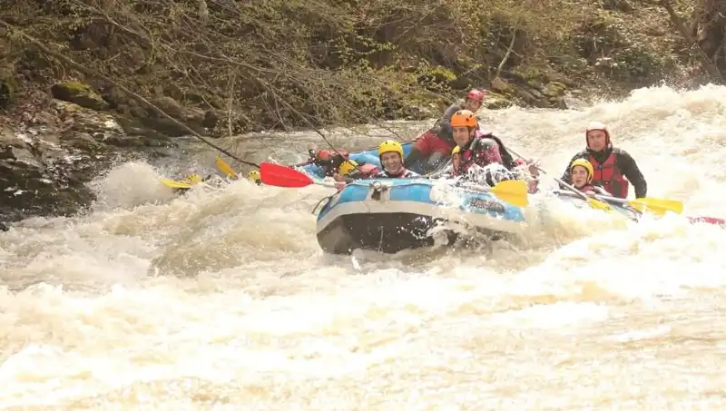 Rafting Cenneti: Debi Artışı ile Macera Tutkunları Akın Ediyor
