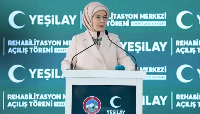 Emine Erdoğan'dan Bağımlılıkla Mücadele İçin Güçlü Bir Çağrı
