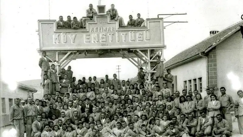 17 Nisan'da Ne Oluyor? Köy Enstitüleri'nin Özel Kuruluş Yıl Dönümü