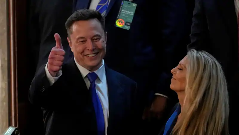 Musk'tan Ukrayna'da Seçim Önerisi: Zelenski İçin Kötü İşaretler