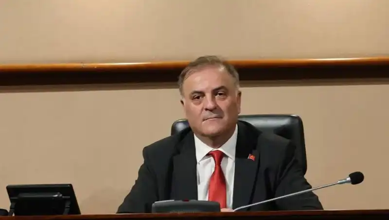 Nuri Aslan: İBB Başkanvekili'nin Bilinmeyen Yüzü ve Kariyeri