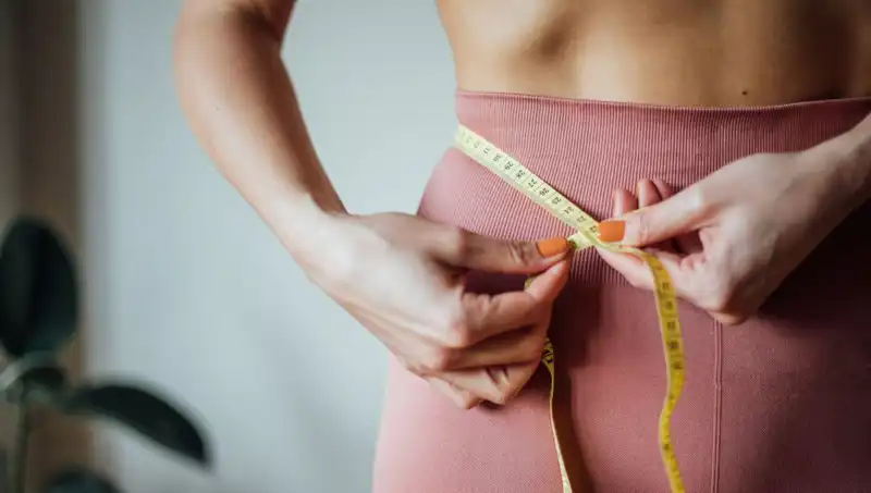 Egzersizi İkiye Katlayan Yöntem: Beli 3 cm İnceletiyor!