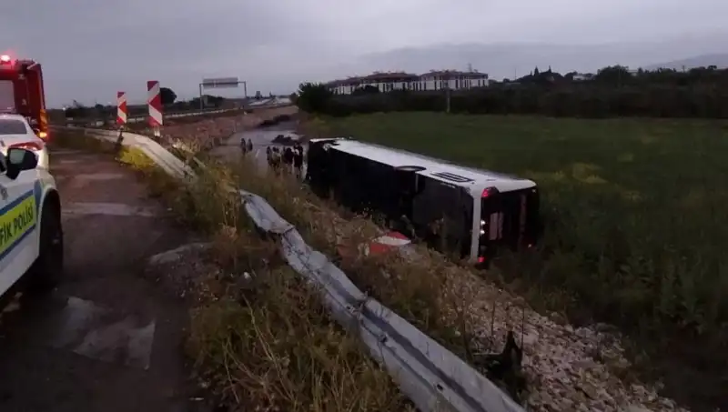 Manisa’da Yolcu Otobüsü Kazası: Yaralıların Sayısı Artıyor!