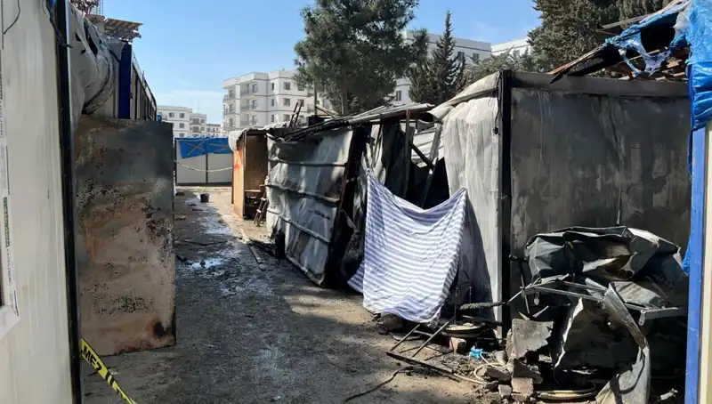 İşçilerin Kaldığı Konteynerde Yangın: Can Pazarına Dönen Olayın Detayları