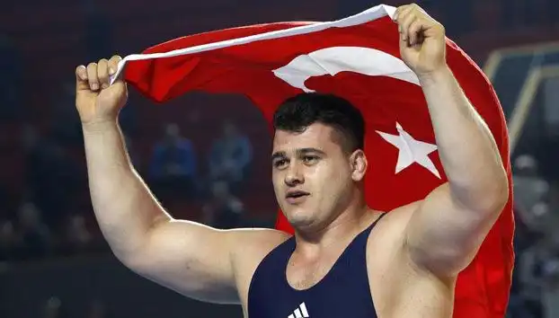 Milli Güreşçi Rıza Kayaalp'e Şok Men Cezası! Nedenleri ve Geleceği