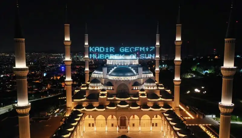 Kadir Gecesi 2025: Tarih, Önemi ve İbadet Detayları