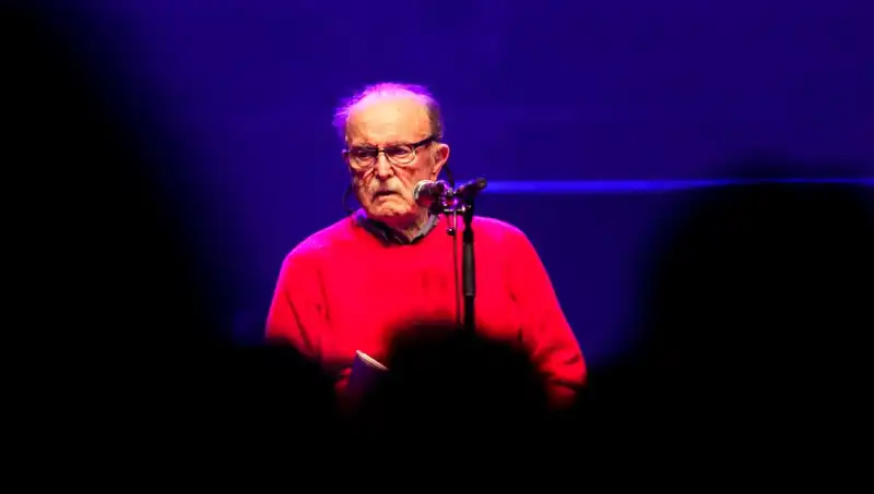 2021'de Ölen Müzisyenin Beyni Yeniden Aktif: Yeni Müzik Eserleri Ortaya Çıkıyor