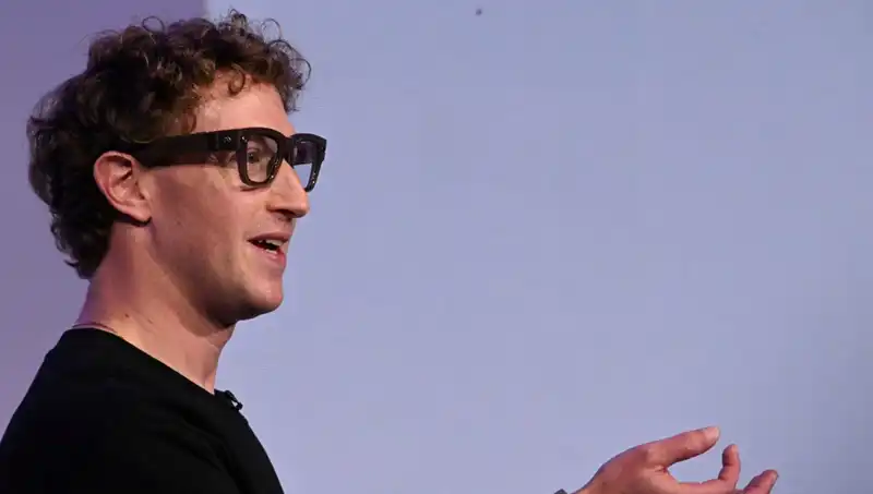 Zuckerberg'in Yeni Gözlüğü: Yapay Zeka ile Geleceği Şekillendirmek