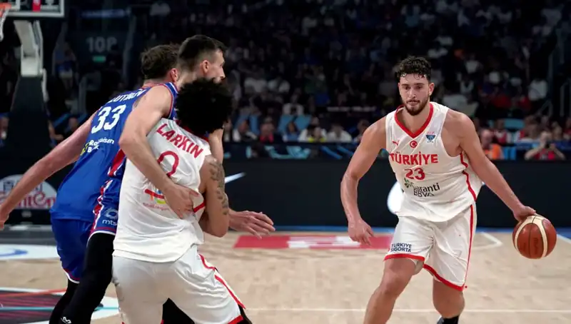 Türkiye’nin 12 Dev Adam’ı, İsveç’i Geçerek Çeyrek Finale Adım Attı