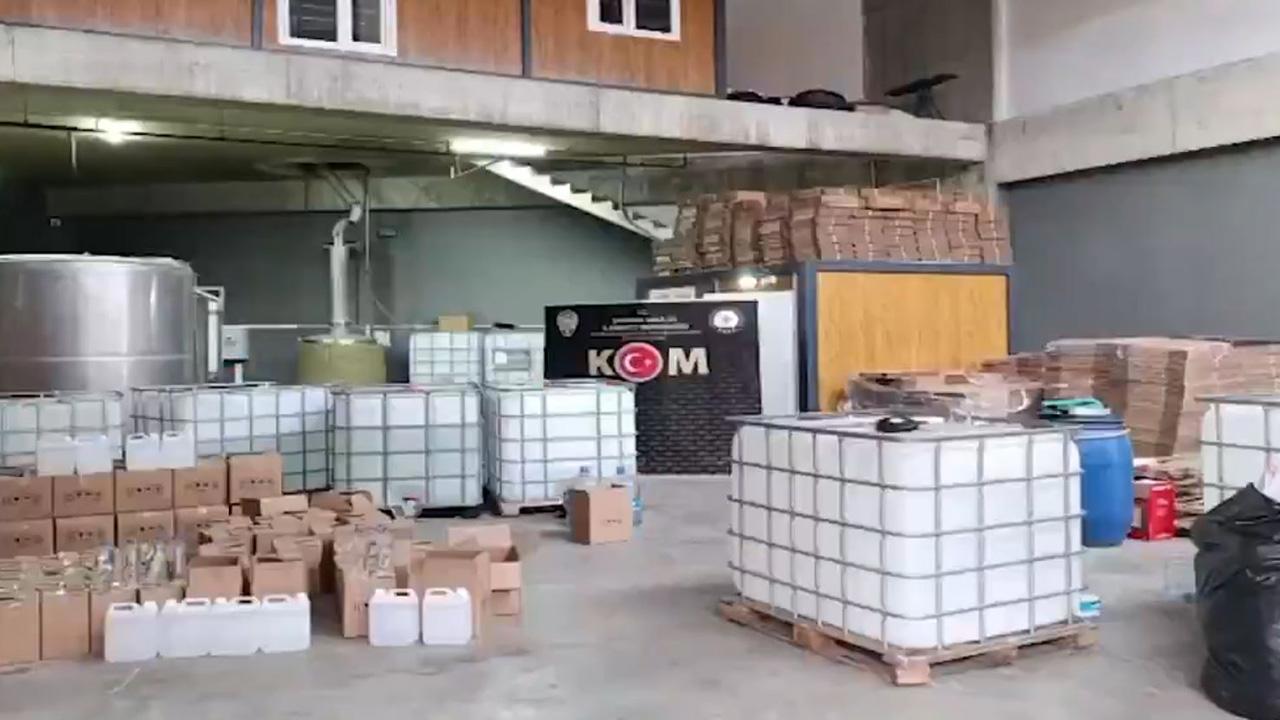 81 İlde Gerçekleştirilen Çengel Operasyonlarında 137 Bin Litre Sahte Alkol Ele Geçirildi