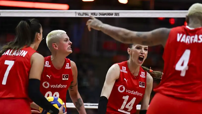 Türkiye-Japonya Voleybol Maçı: Filenin Sultanları Galibiyet İçin Parkede