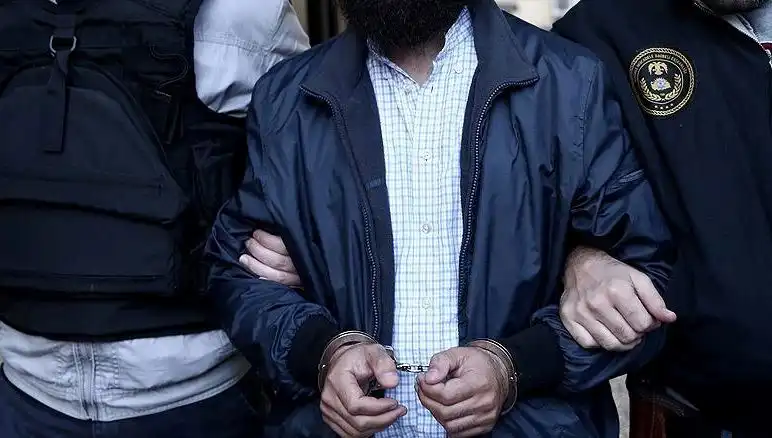 İstanbul'da DAEŞ Operasyonu: 14 Kişi Gözaltına Alındı!