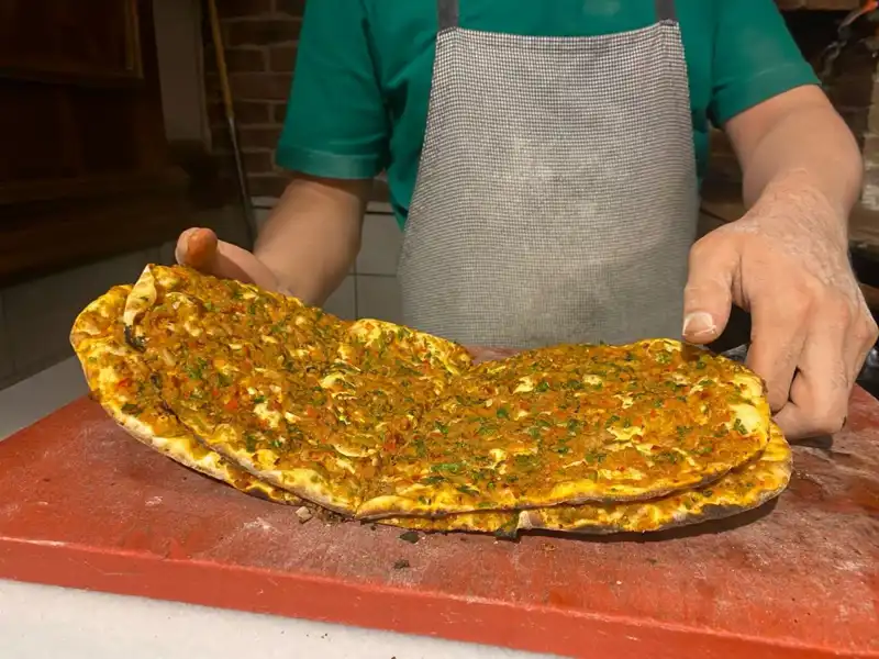 İstanbul Lahmacun Fiyatları Arasında Şok Farklar: Hangi Semt Daha Uygun?
